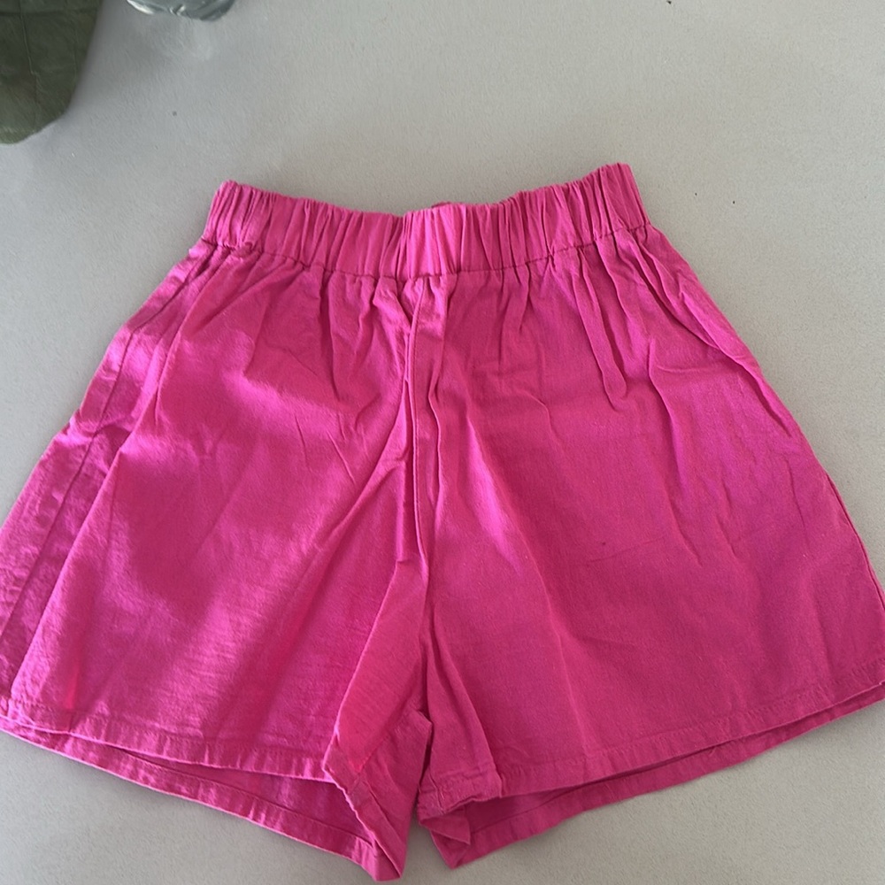 Pink Top & Shorts Set - Picture 5 of 6